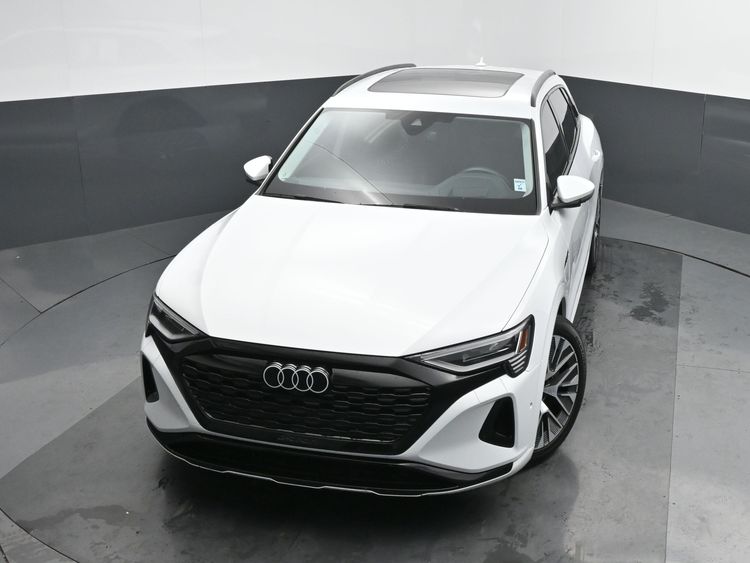 2024 Audi Q8 e-tron Prestige quattro