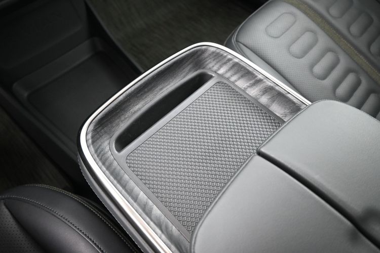 2022 Rivian R1T Launch Edition