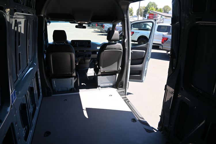 2019 Mercedes-Benz Sprinter 1500 Standard Roof I4