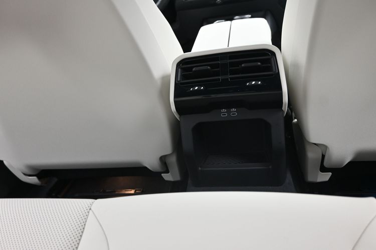 2025 BMW i5 Sedan xDrive40