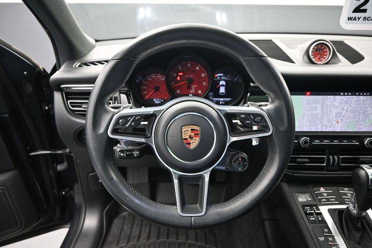 2020 Porsche Macan S