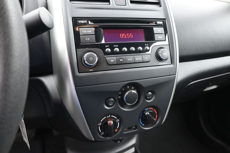 2016 Nissan Versa 1.6 SV