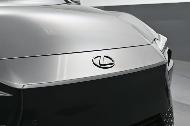 2026 Lexus ES 500e Luxury AWD