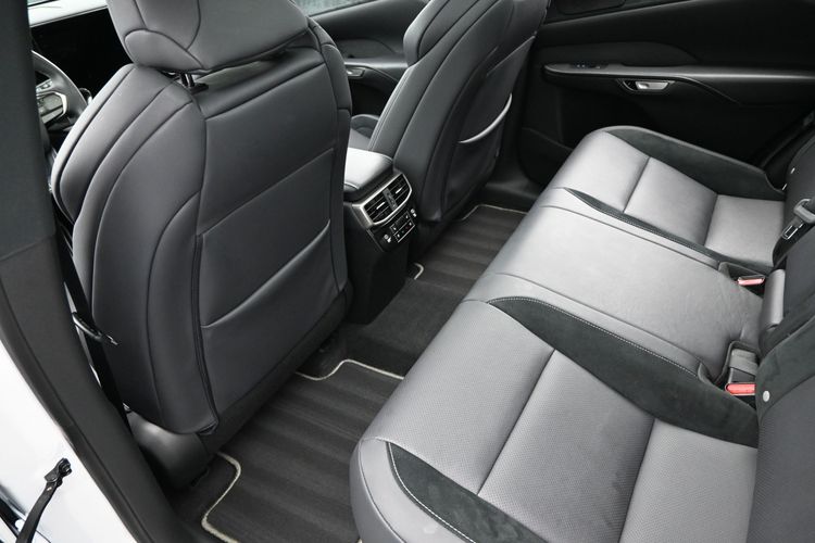 2023 Lexus RX 500h F SPORT Performance