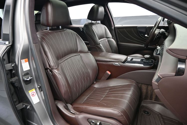 2018 Lexus LS 500 