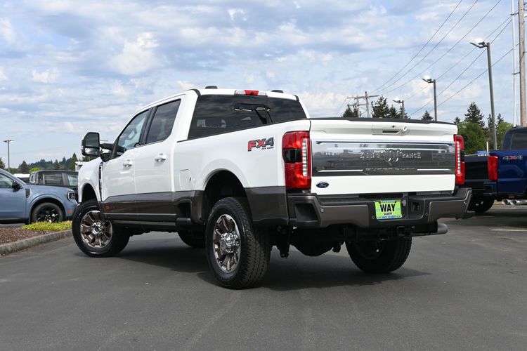 2023 Ford F-350 Super Duty King Ranch