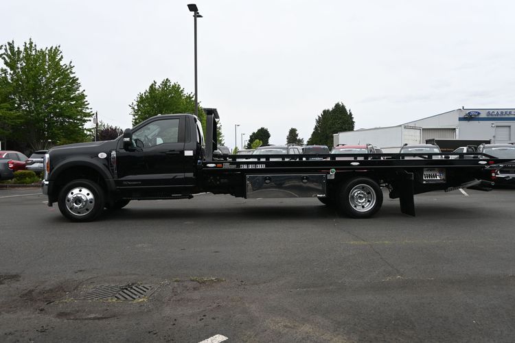 2024 Ford F-550 Chassis XLT