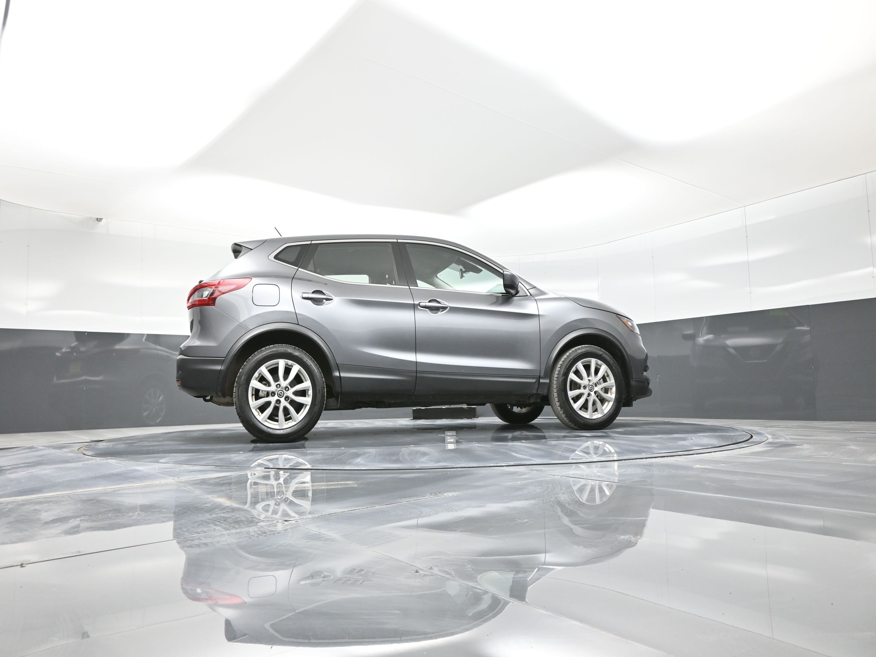 2021 Nissan Rogue Sport S - Photo 19