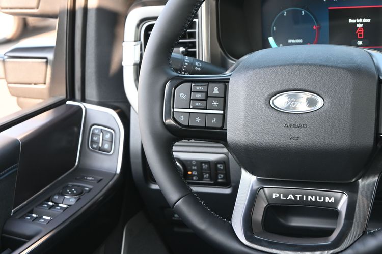 2026 Ford F-350 Super Duty Platinum