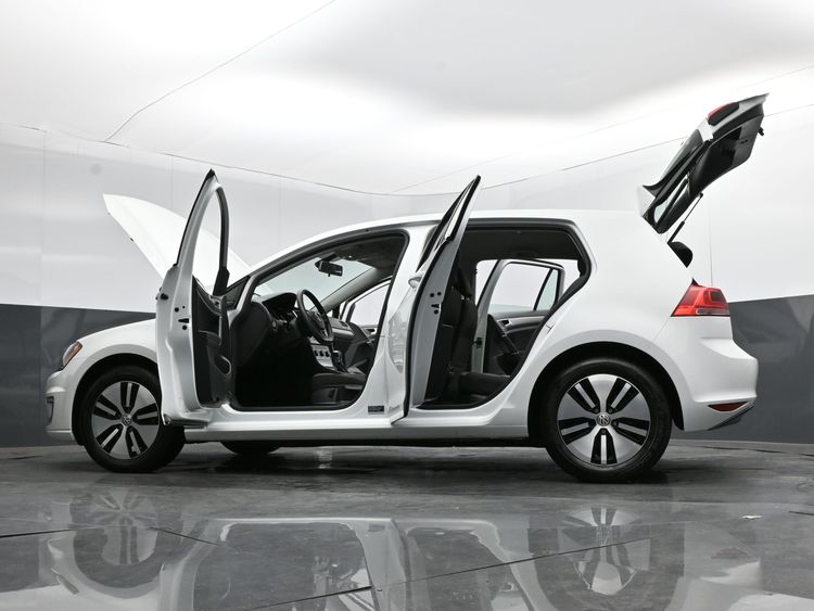 2016 Volkswagen e-Golf SE