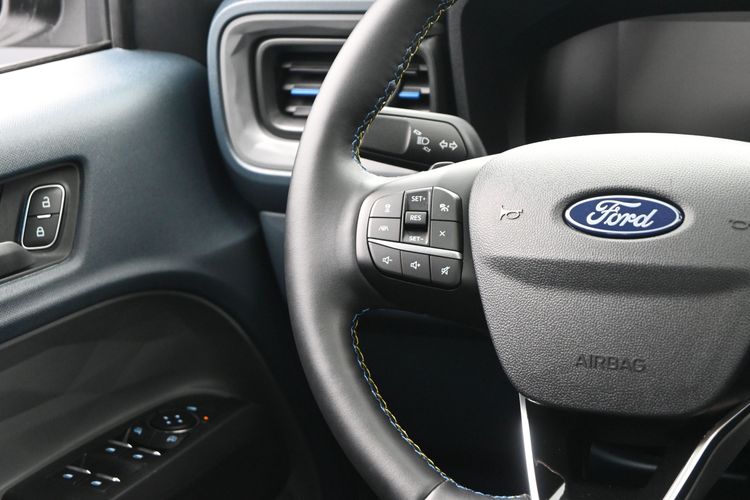 2025 Ford Maverick Lobo