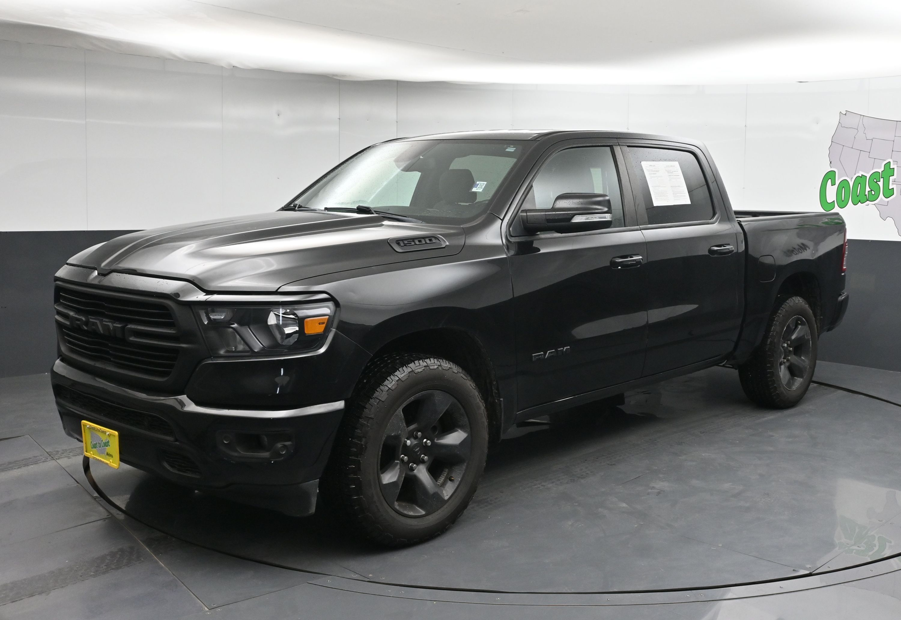 2019 RAM 1500 Big Horn/Lone Star 4x4 Crew Cab 5'7's photo