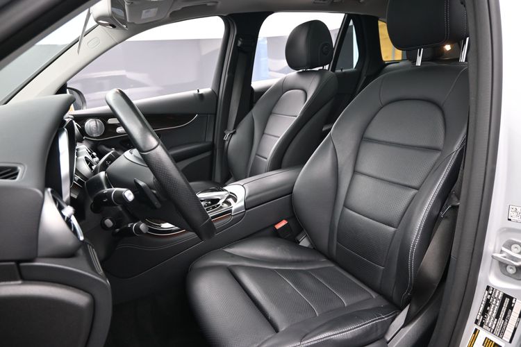 2017 Mercedes-Benz GLC 300 4MATIC