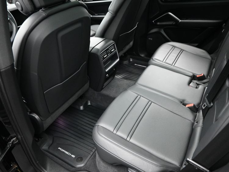 2021 Porsche Cayenne 