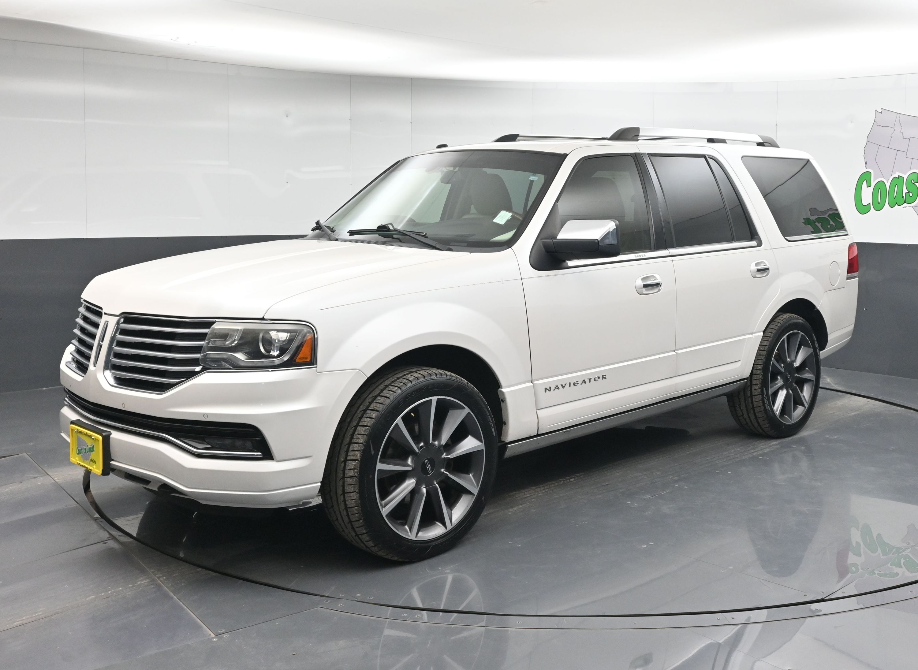 2017 Lincoln Navigator Reserve's photo