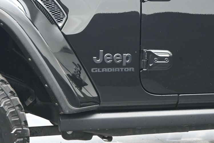 2022 Jeep Gladiator Willys 4x4