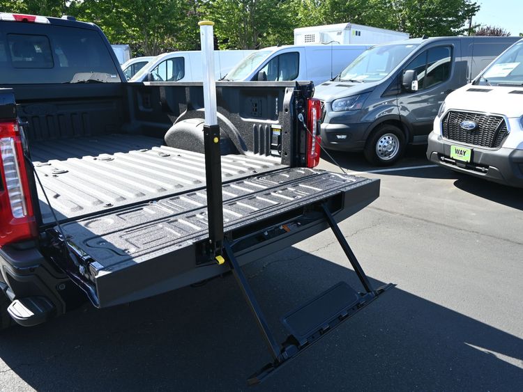 2025 Ford F-350 Super Duty Lariat - Photo 17