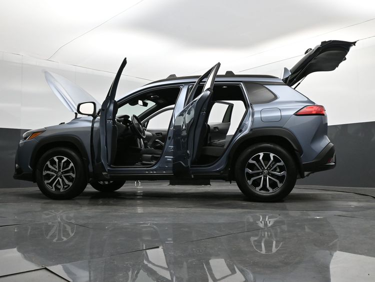 2023 Toyota Corolla Cross Hybrid SE