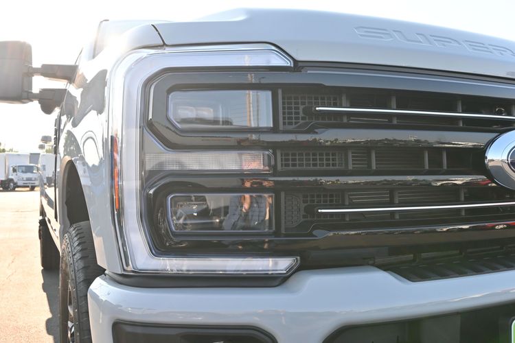 2026 Ford F-350 Super Duty Platinum