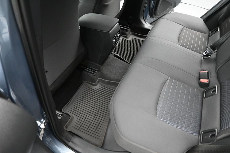 2023 Toyota Corolla Cross Hybrid SE