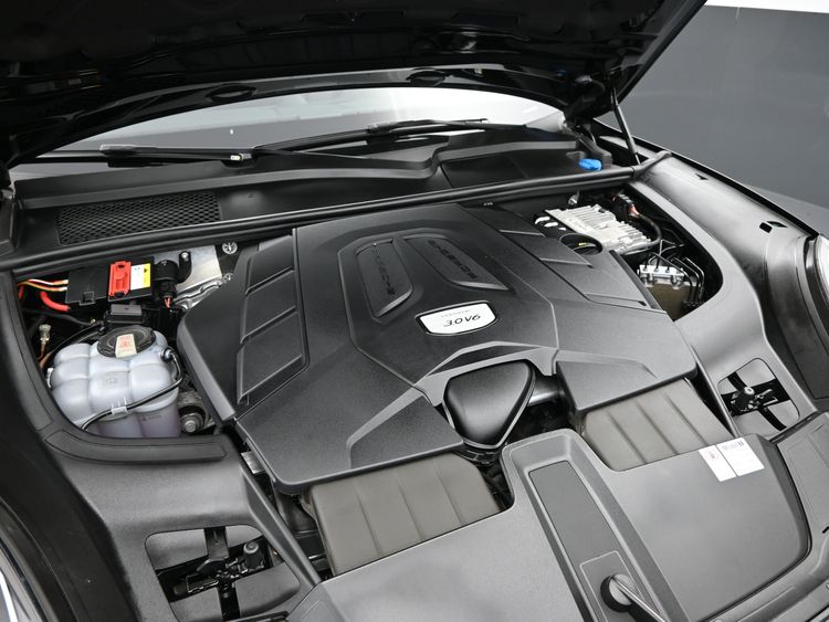 2021 Porsche Cayenne 