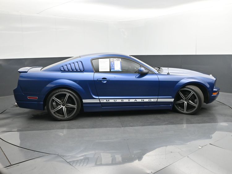 2008 Ford Mustang V6 Deluxe