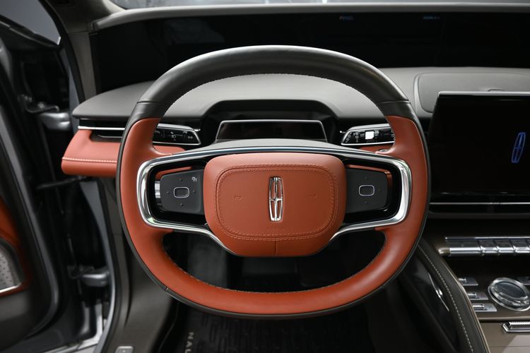 2024 Lincoln Nautilus Black Label