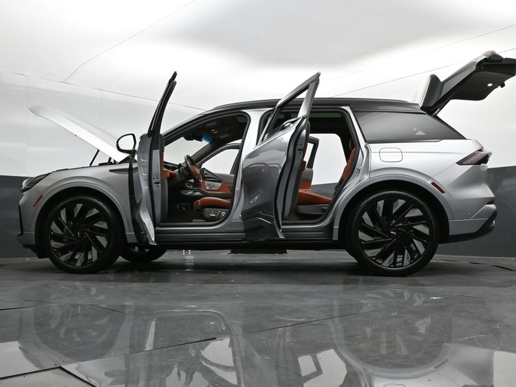 2024 Lincoln Nautilus Black Label