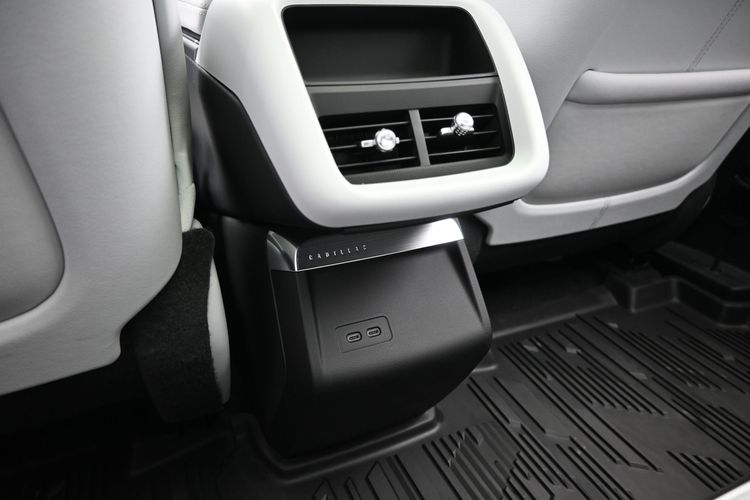 2024 Cadillac LYRIQ Sport w/1SF