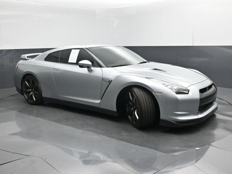 2011 Nissan GT-R Premium