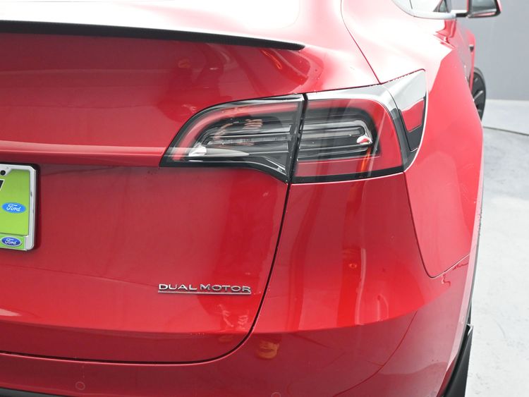 2022 Tesla Model Y Performance Dual Motor All-Wheel Drive