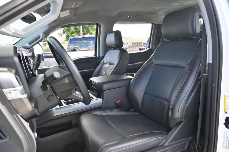 2024 Ford F-250 Super Duty LARIAT