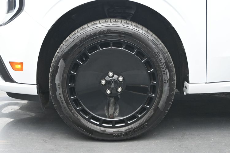 2025 Ford Maverick Lobo