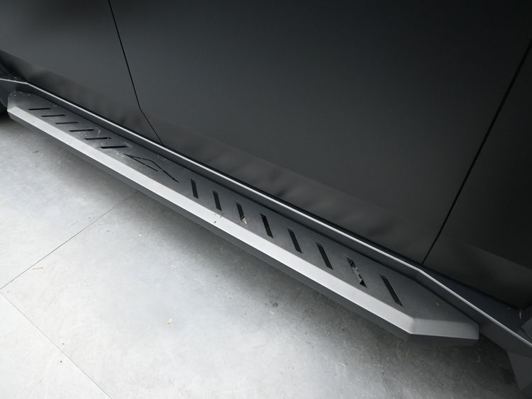 2024 Tesla Cybertruck All-Wheel Drive