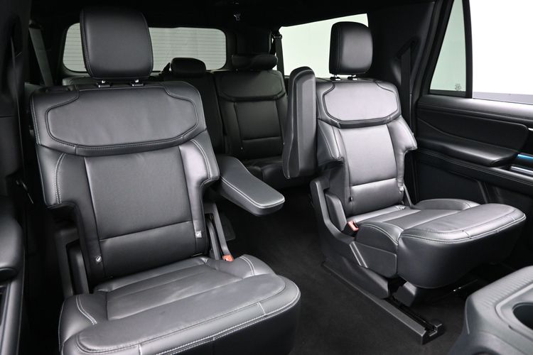 2027 Ford Expedition Max 
