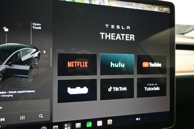 2023 Tesla Model 3 Rear-Wheel Drive