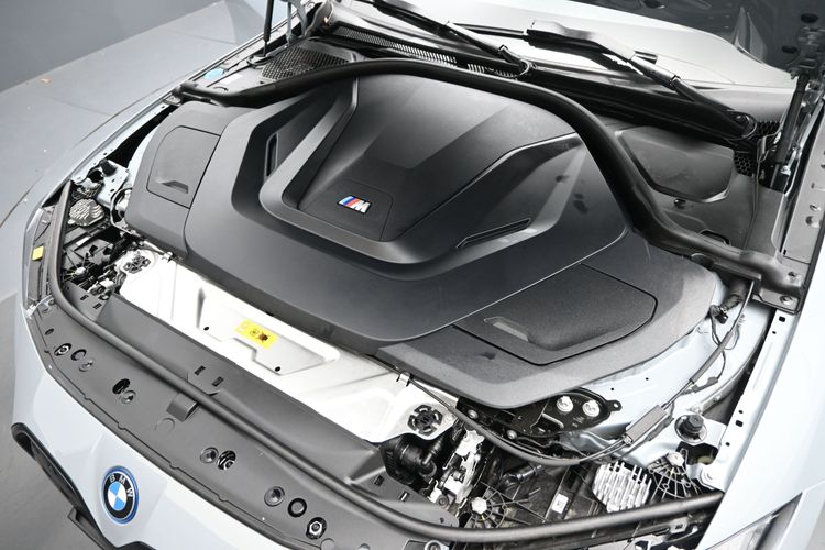 2023 BMW i4 M50