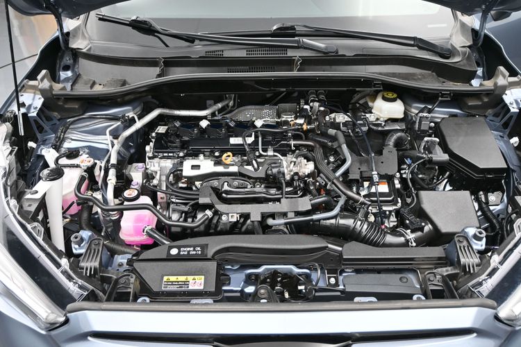 2023 Toyota Corolla Cross Hybrid SE