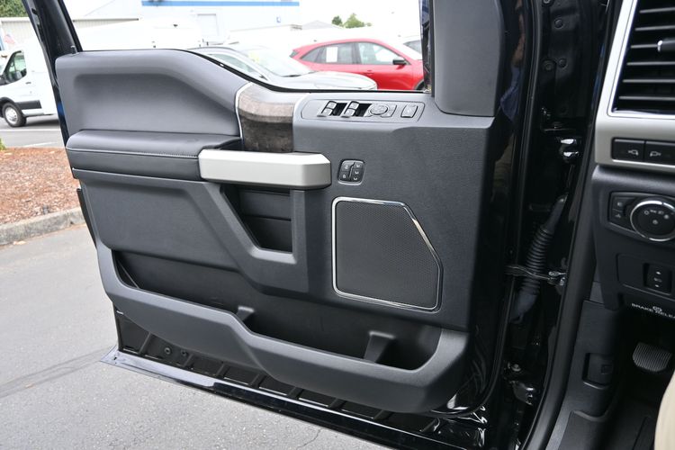 2022 Ford F-250 Super Duty LARIAT