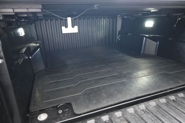 2025 Toyota Tacoma 2WD SR5